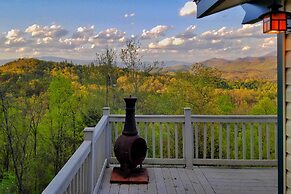 Secluded Mountain Home w/ Stunning Views & Deck!