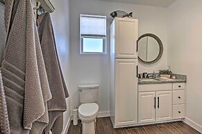 Cottage by the Lakes w/ Patio by Lake Nacimiento