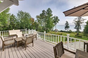 Enchanting Waterfront Sorrento Home w/ Deck!