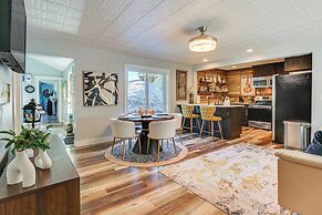 Cozy Pet-friendly Coeur D'alene Lake Cottage!