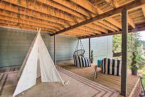 Cozy Pet-friendly Coeur D'alene Lake Cottage!