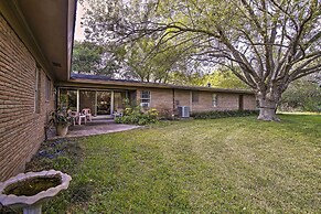 Mid-century Hideaway: Spacious Brownsville Home!