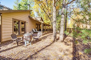 Spacious Cabin w/ Deck: 7 Mi to Show Low!