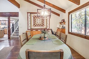 Spacious Cabin w/ Deck: 7 Mi to Show Low!