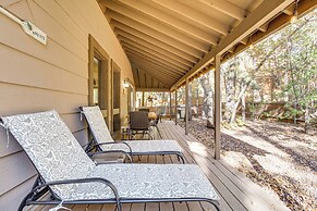 Spacious Cabin w/ Deck: 7 Mi to Show Low!