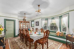 Walk to Dtwn: Historic Prescott Home w/ Yard!