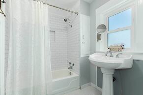 Walk to Dtwn: Historic Prescott Home w/ Yard!