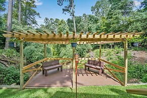 Coldspring Cottage < 1 Mi to Lake Livingston!