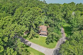 Coldspring Cottage < 1 Mi to Lake Livingston!