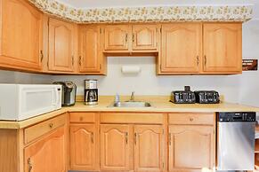Serene Saxton Lodge: 7 Mi to Lake Raystown!