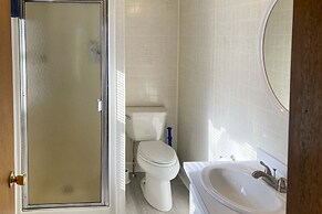 Serene Saxton Lodge: 7 Mi to Lake Raystown!