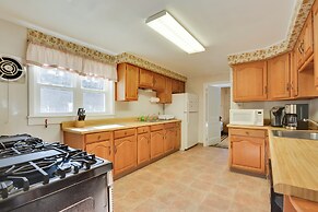 Serene Saxton Lodge: 7 Mi to Lake Raystown!