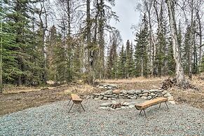 Cozy Downtown Soldotna Cabin: Dogs Welcome!