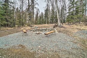 Cozy Downtown Soldotna Cabin: Dogs Welcome!
