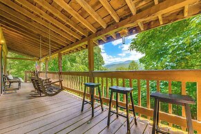 Gatlinburg Smoky Mountain Cabin ~ 1 Mi to Park!