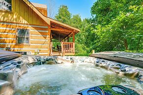 Gatlinburg Smoky Mountain Cabin ~ 1 Mi to Park!