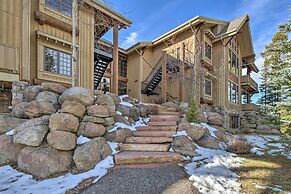 Stunning Ski-in/ski-out Penthouse Condo w/ Hot Tub