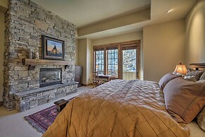 Stunning Ski-in/ski-out Penthouse Condo w/ Hot Tub