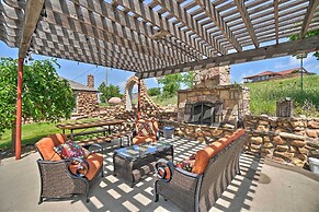 Charming Hilltop Cottage in Medicine Park!