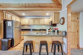 Ski Shuttle & Mountain Views: Keystone Resort Home