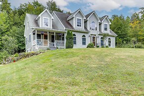 Meriden Village of Plainfield Home w/ Backyard