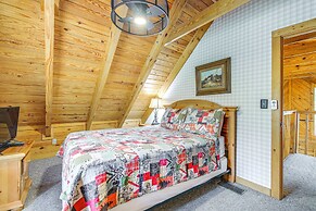 Cozy Family Cabin w/ Hot Tub ~ 4 Mi to Dollywood!