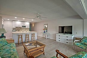 Beachfront St Croix Condo w/ Pool + Lanai!