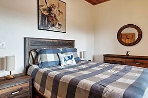 Game Rooms + Views: Spacious Mtn Cabin in Murphy!