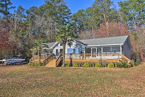 Waterfront Retreat w/ Dock & Deck on Lake Murray!