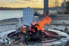 Waterfront Retreat w/ Dock & Deck on Lake Murray!