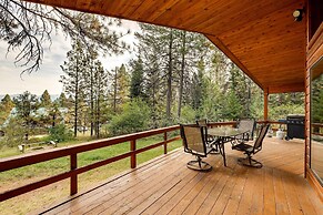 Upscale Cabin w/ Mountain Views + Large Game Room!