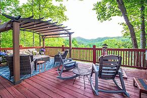 Secluded Cabin w/ Deck, Hot Tub & Lake Access!