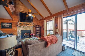 Secluded Cabin w/ Deck, Hot Tub & Lake Access!