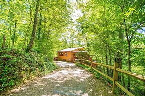 Secluded Cabin w/ Deck, Hot Tub & Lake Access!