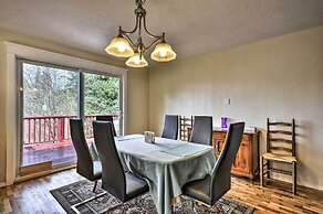 Charming Kelso Home w/ Proximity to Cowlitz River!