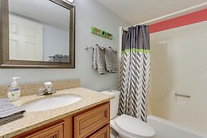 Margaritaville Oasis w/ Hot Tub: Boat & Golf!