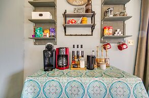 Margaritaville Oasis w/ Hot Tub: Boat & Golf!