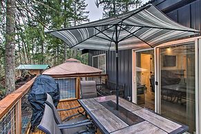 Home w/ Hot Tub < 5 Miles to Rainier National Park