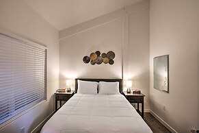 Home w/ Hot Tub < 5 Miles to Rainier National Park