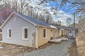 Quaint Appalachian Getaway ~ 2 Mi to Boone!
