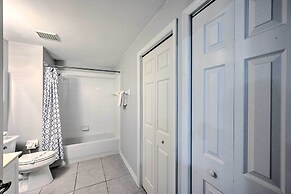 Quiet Lely Resort Condo w/ Pool - 2 Mi to Golf!