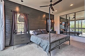 Fire Pit, Deck & Mtn Views: Upscale Pine Cabin!