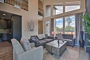 Fire Pit, Deck & Mtn Views: Upscale Pine Cabin!