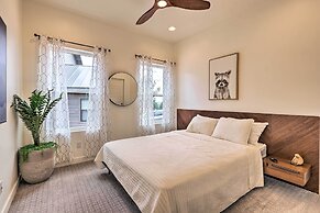 Fire Pit, Deck & Mtn Views: Upscale Pine Cabin!