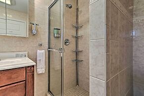 Luxe Lakefront Family Cottage: Private Beach, Dock