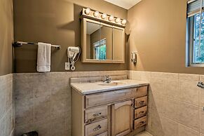 Luxe Lakefront Family Cottage: Private Beach, Dock