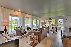 Luxe Lakefront Family Cottage: Private Beach, Dock