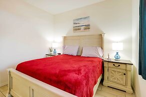 3 Mi to Goodyear Ballpark: Desert Den w/ Pool