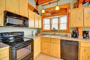 'off The Beaten Path' Cabin w/ Mtn Views & Hot Tub