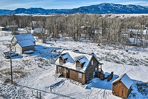 'off The Beaten Path' Cabin w/ Mtn Views & Hot Tub